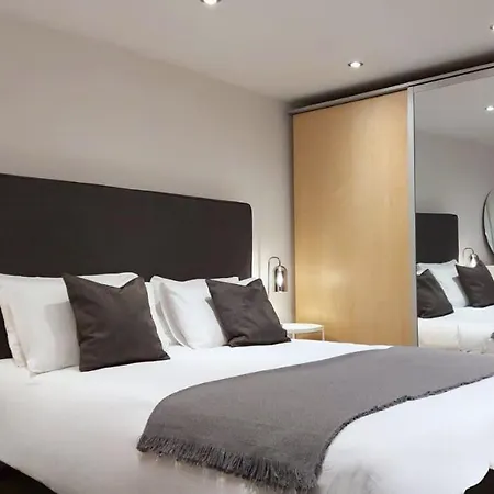 2 Bedroom City Centre Duplex Apt Preston  Exterior photo