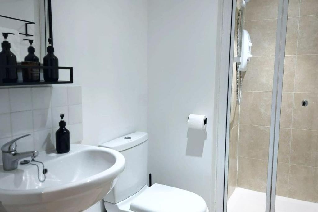 Apartment 2 Bedroom Centre Duplex